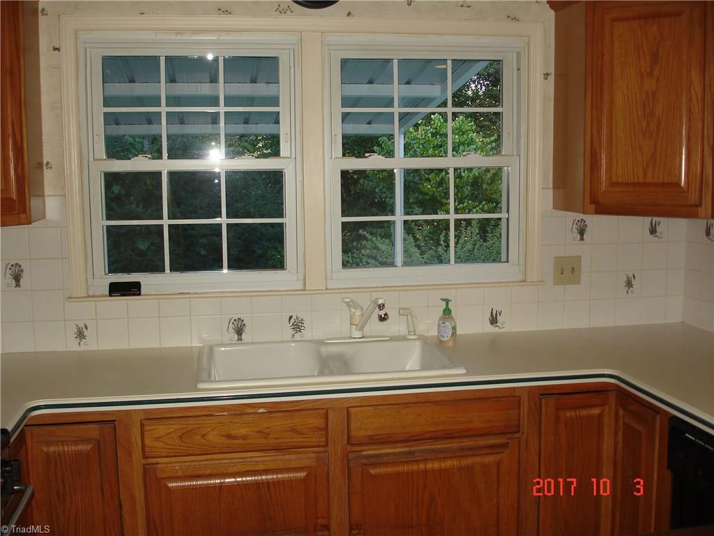 859 Laverton Lane Rural Hall, NC 27045 - Photo 12 of 30 Gallery Image 12