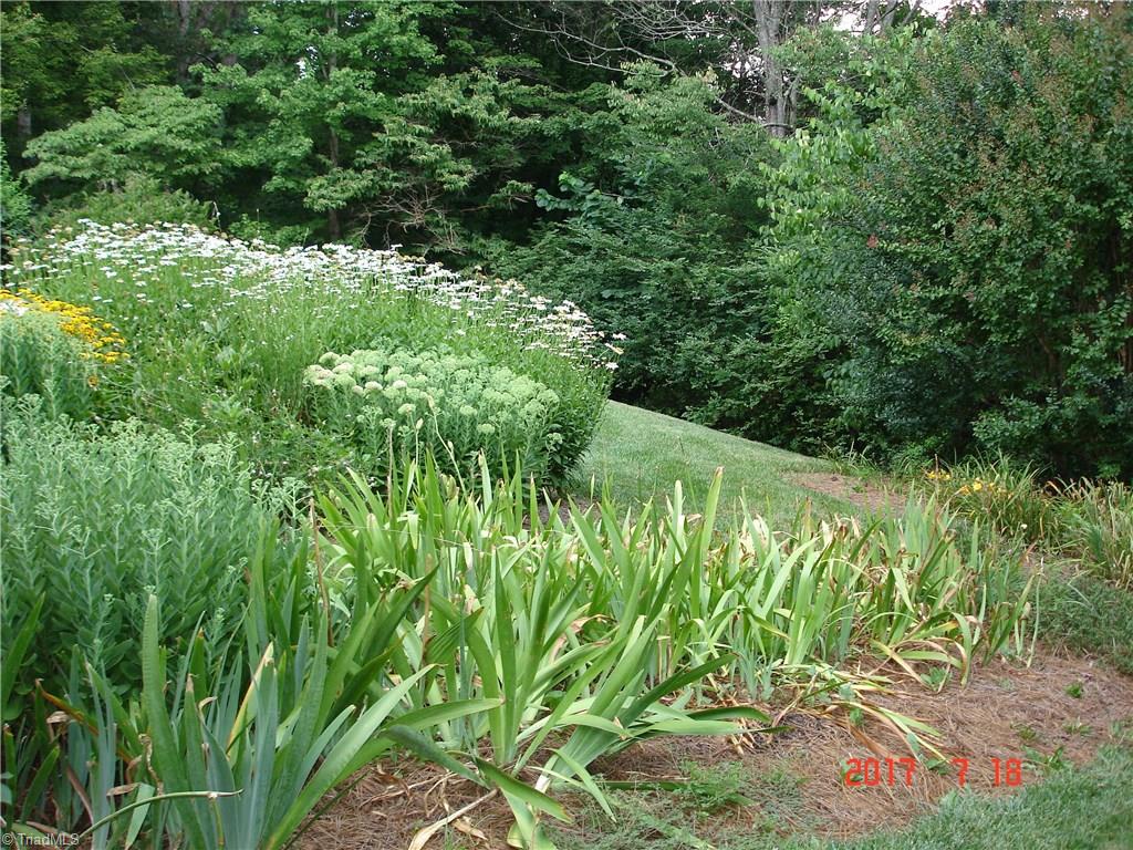859 Laverton Lane Rural Hall, NC 27045 - Photo 27 of 30 Gallery Image 27