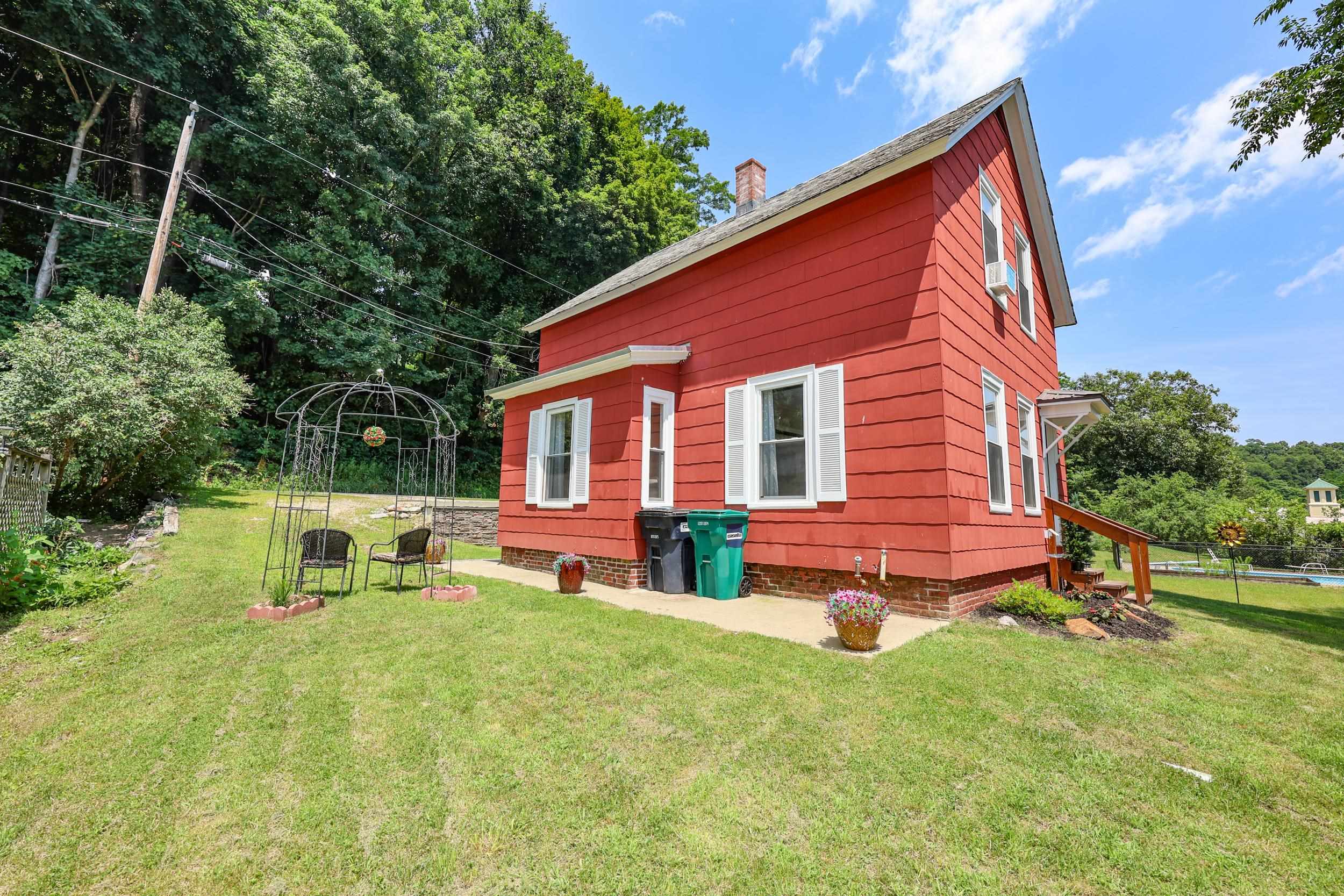 28 Spring Street Hinsdale, NH 03451 - Photo 7 of 50