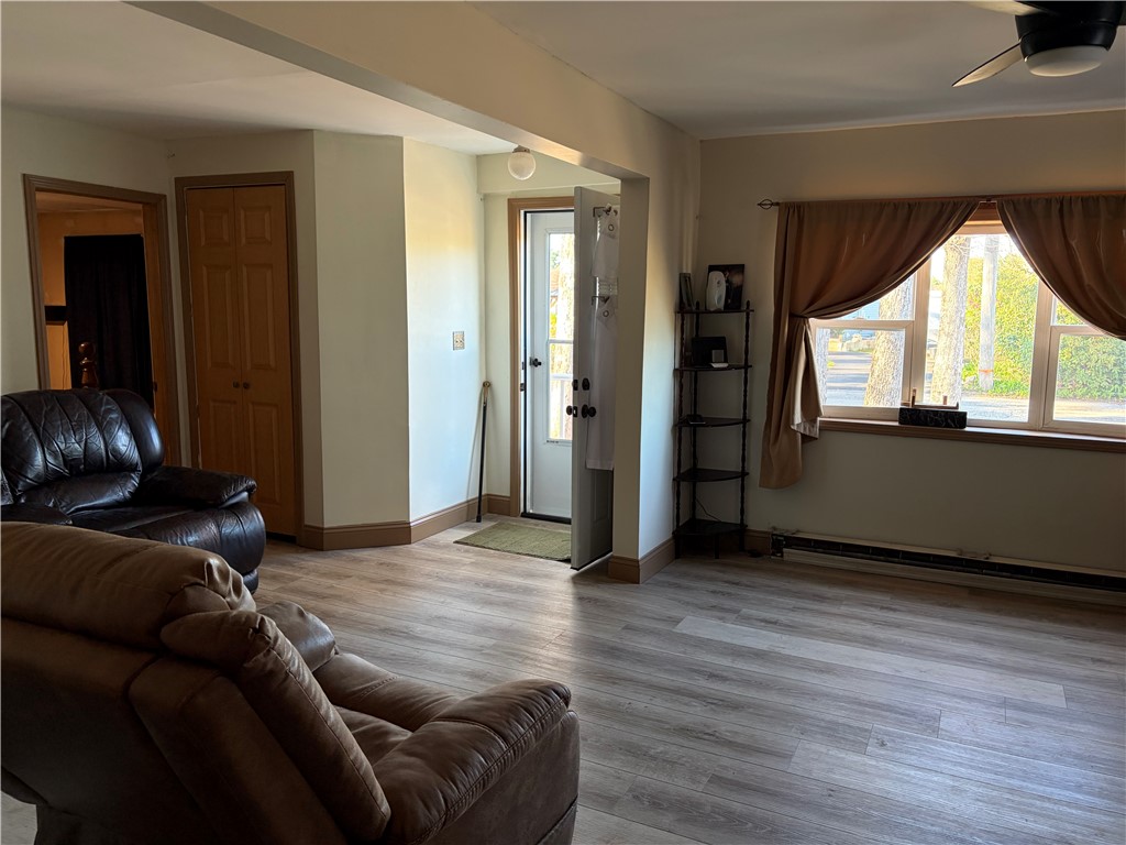 193 Shady Valley Road Coventry, RI 02816 - Photo 7 of 16 Living room