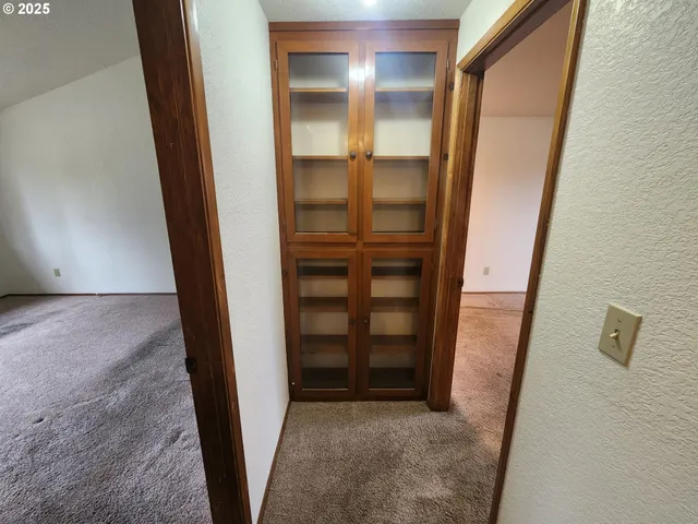 $334,500 | 1472 Northwest Troost Street, Roseburg, OR 97471