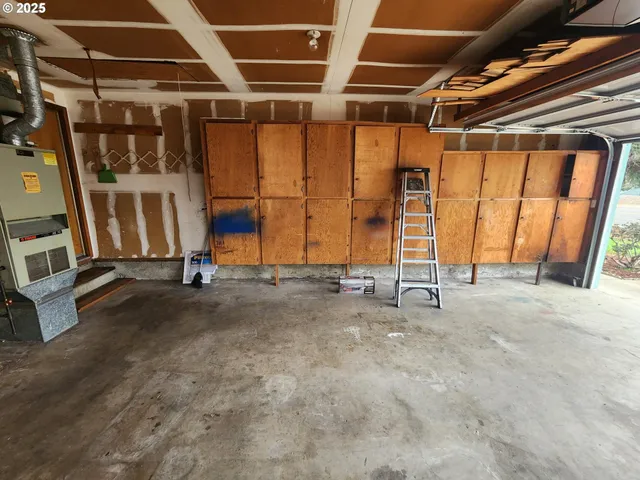 $334,500 | 1472 Northwest Troost Street, Roseburg, OR 97471