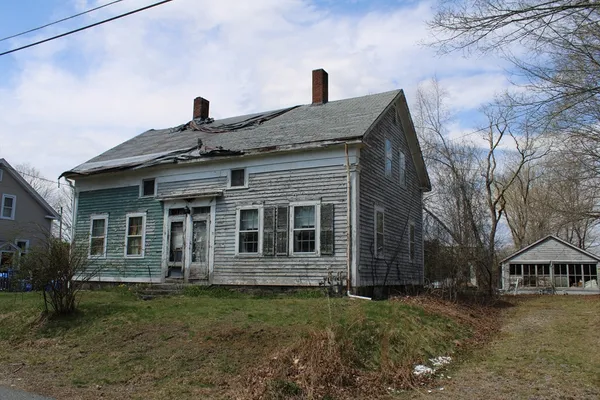 $395,000 | 17-19 Bacon Square, Plainville, MA 02762