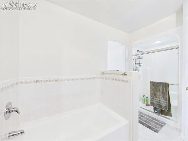 $700,000 | 1079 Lynn Drive, Pueblo, CO 81006