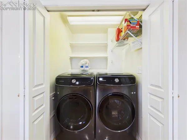 $700,000 | 1079 Lynn Drive, Pueblo, CO 81006