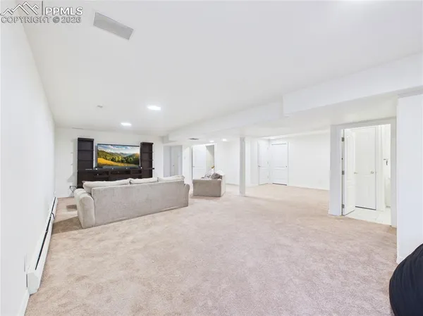 $700,000 | 1079 Lynn Drive, Pueblo, CO 81006