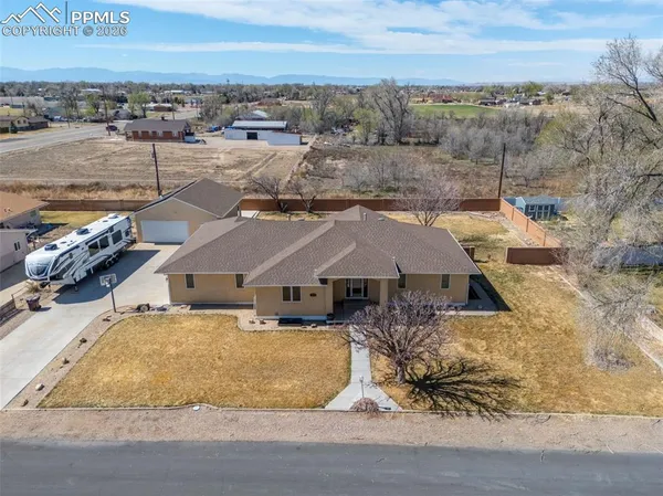 $650,000 | 1079 Lynn Drive, Pueblo, CO 81006
