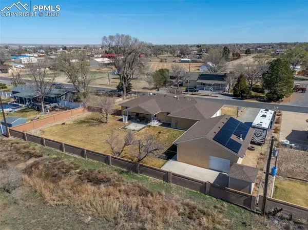 $700,000 | 1079 Lynn Drive, Pueblo, CO 81006