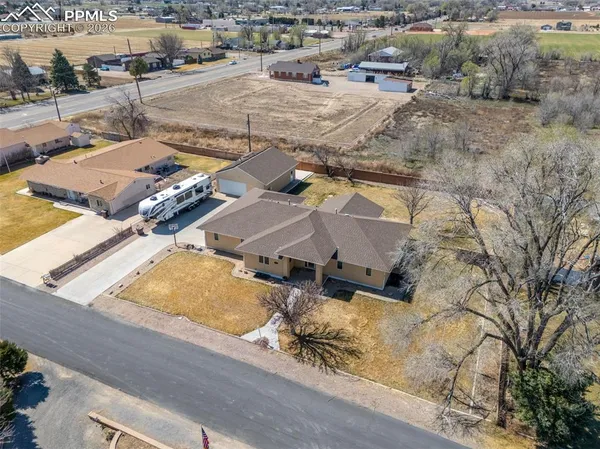 $700,000 | 1079 Lynn Drive, Pueblo, CO 81006