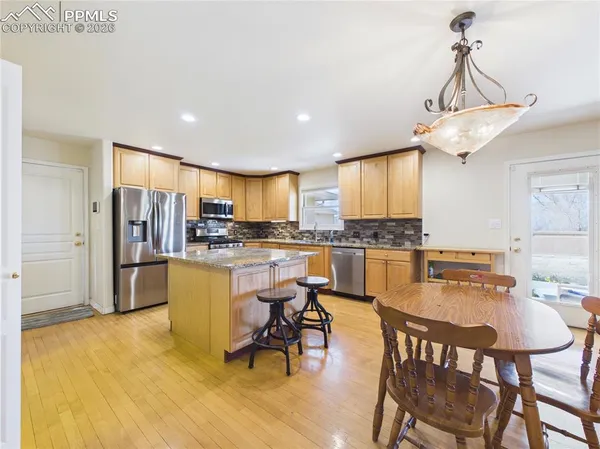 $700,000 | 1079 Lynn Drive, Pueblo, CO 81006