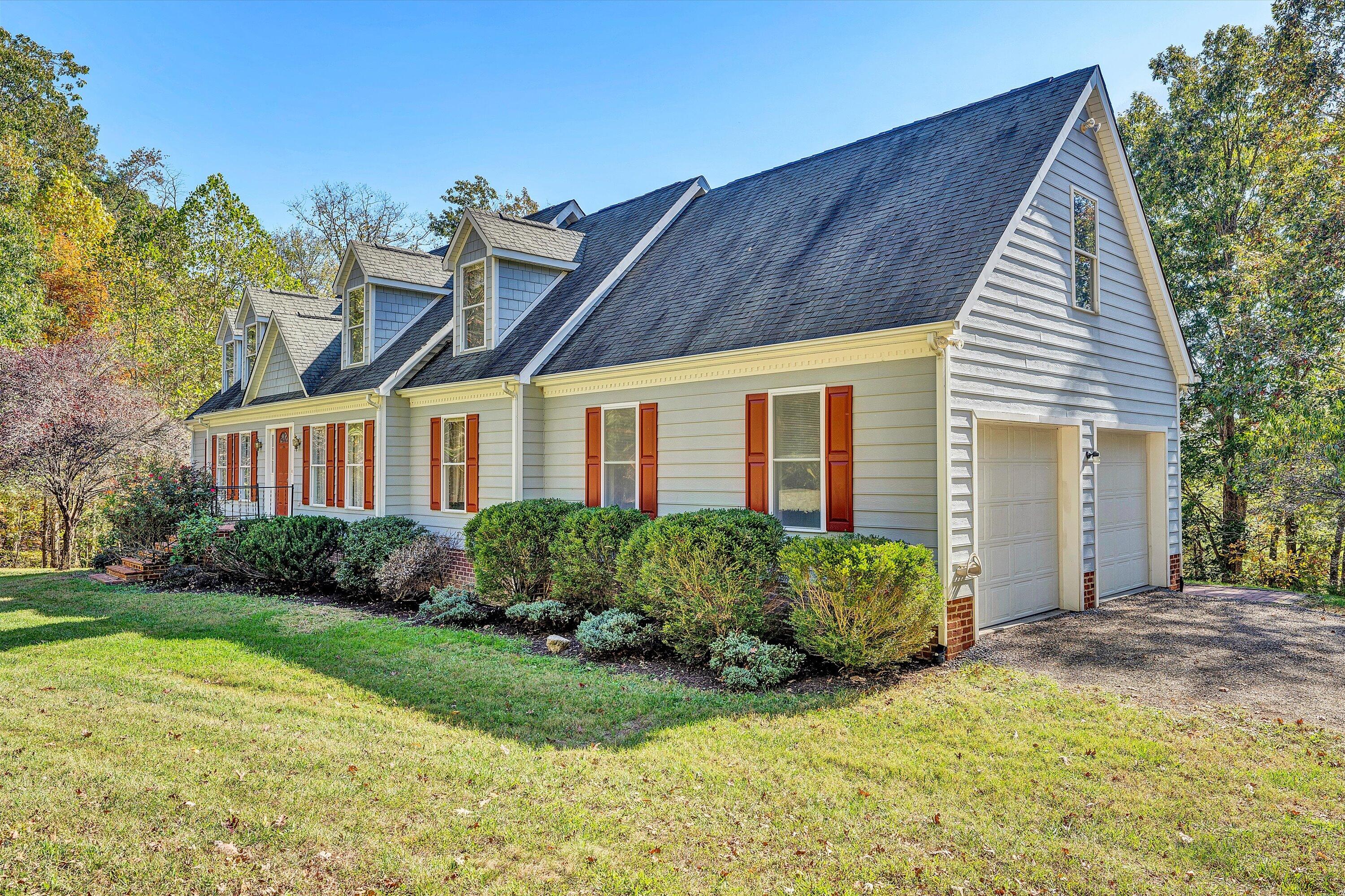 401 Piney Ridge Road Covington, VA 24426 - Photo 3 of 83 03-SGP-02199