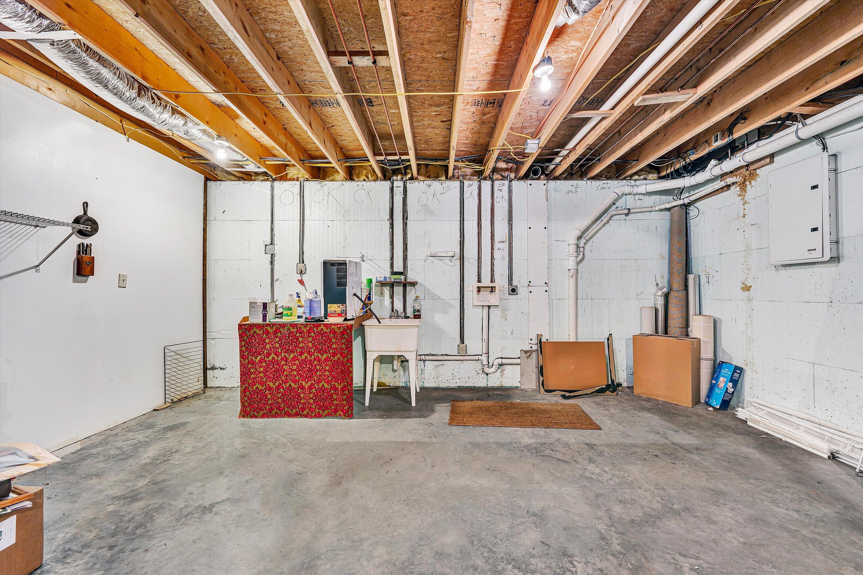 401 Piney Ridge Road Covington, VA 24426 - Photo 49 of 83 a view of an empty room