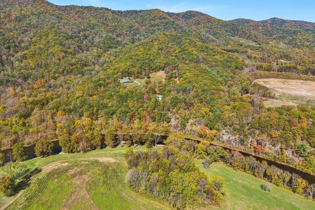 $539,950 | 401 Piney Ridge Road, Covington, VA 24426