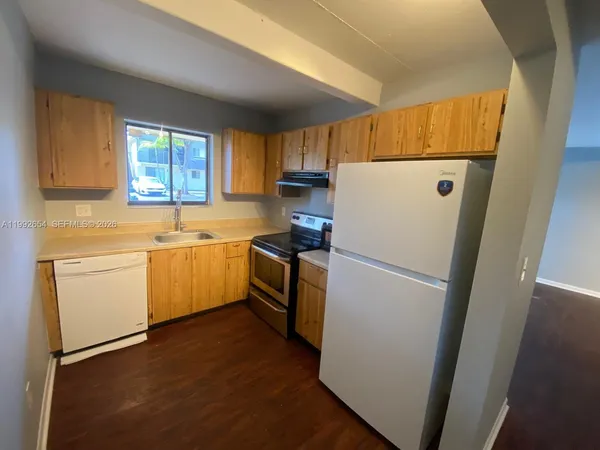 $1,850 | 1045 South Flagler Avenue, Unit 711, Pompano Beach, FL 33060