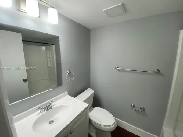 $1,850 | 1045 South Flagler Avenue, Unit 711, Pompano Beach, FL 33060