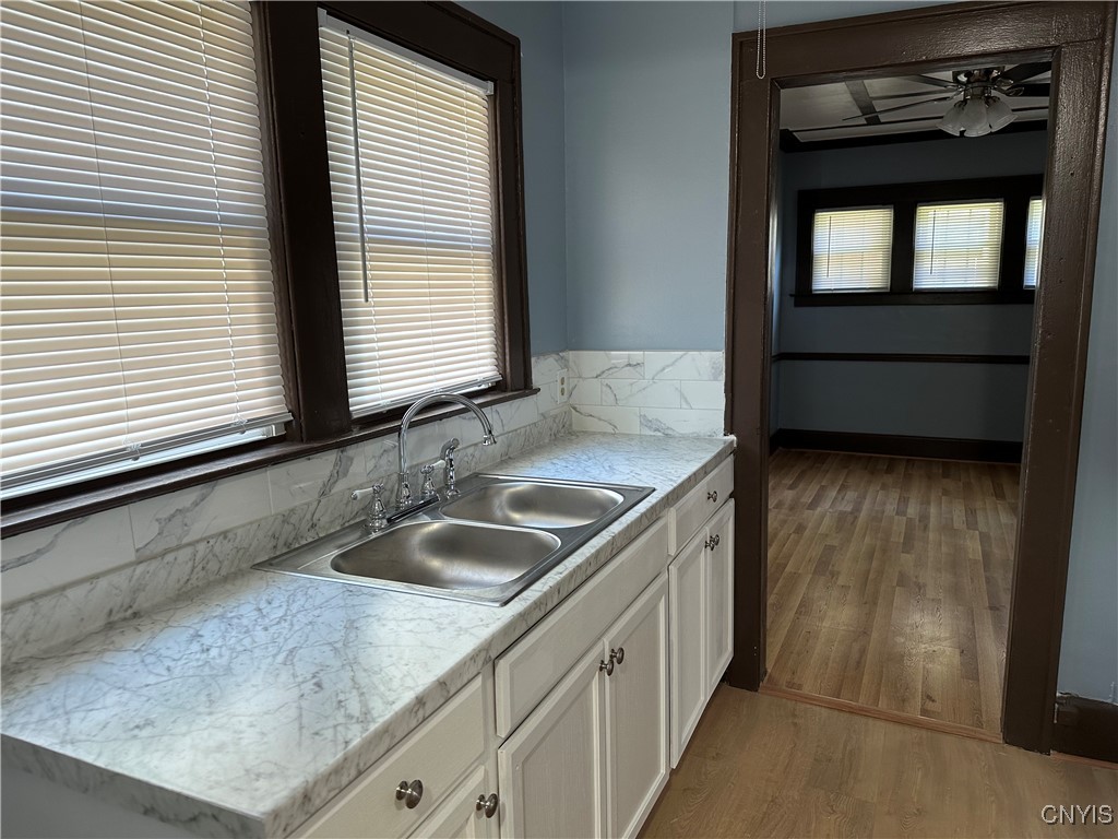 267 Fenway Drive Syracuse, NY 13224 - Photo 11 of 25