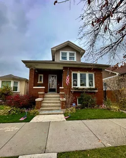 $320,000 | 6204 West Warwick Avenue, Chicago, IL 60634