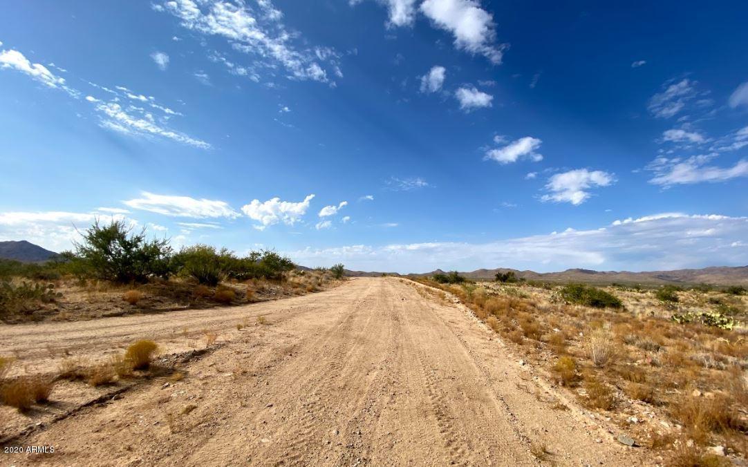 43 Billy Clegg Road, Unit 30 Congress, AZ 85332 - Photo 27 of 38 Cul-de-sac on Billy Clegg Rd West View