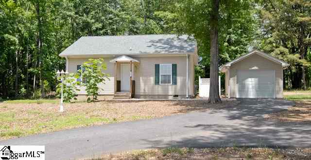 390 State Rd S-42-770 Inman, SC 29349 - Photo 1 of 23