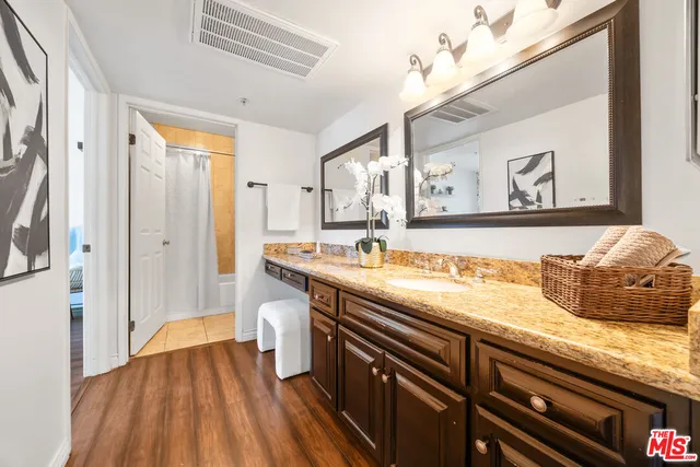 $589,000 | 14365 Foothill Boulevard, Unit 7, Sylmar, CA 91342