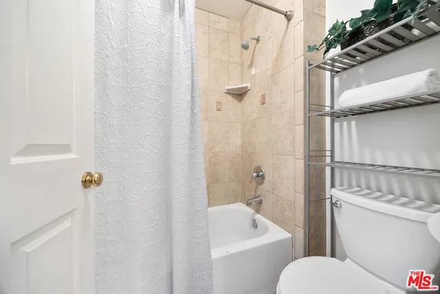 $589,000 | 14365 Foothill Boulevard, Unit 7, Sylmar, CA 91342