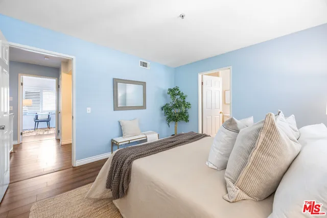 $589,000 | 14365 Foothill Boulevard, Unit 7, Sylmar, CA 91342