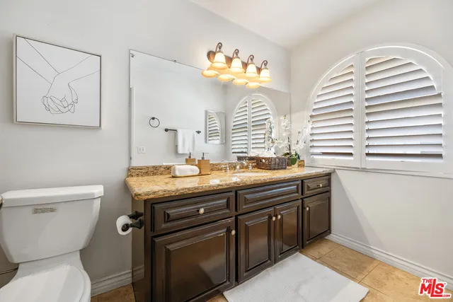 $589,000 | 14365 Foothill Boulevard, Unit 7, Sylmar, CA 91342