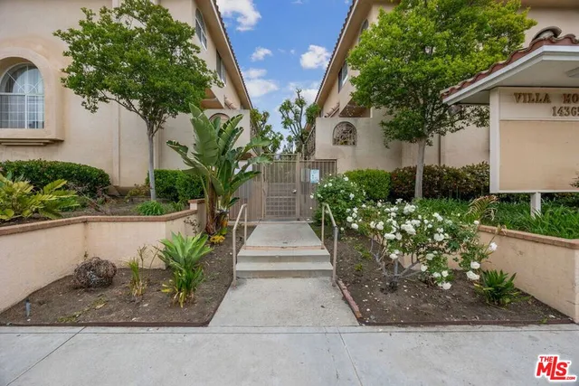 $589,000 | 14365 Foothill Boulevard, Unit 7, Sylmar, CA 91342