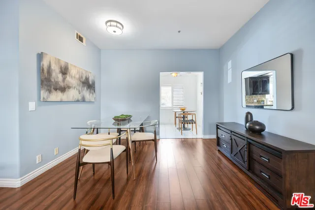 $589,000 | 14365 Foothill Boulevard, Unit 7, Sylmar, CA 91342