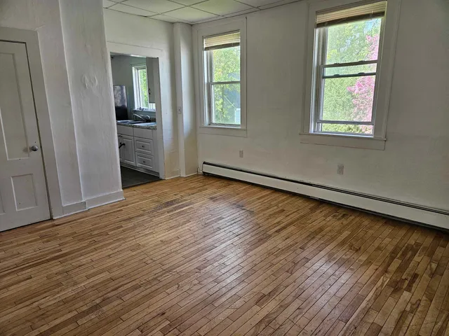 $1,850 | 24 South Street, Somersworth, NH 03878