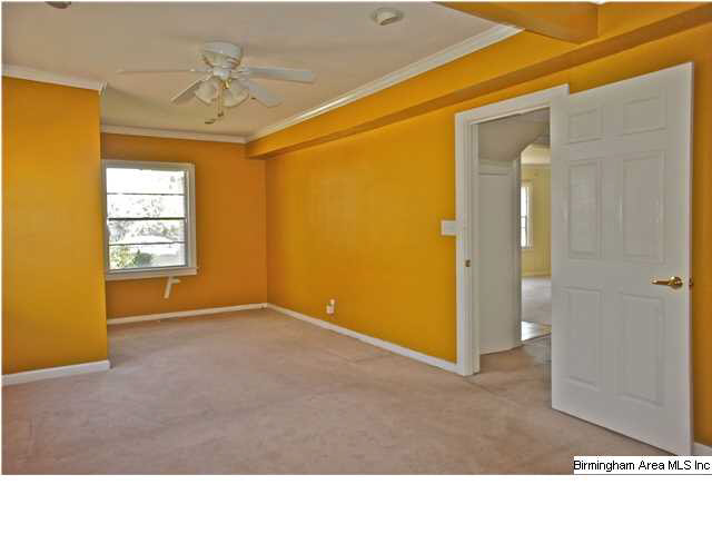 720 Center Place Southwest Birmingham, AL 35211 - Photo 15 of 32