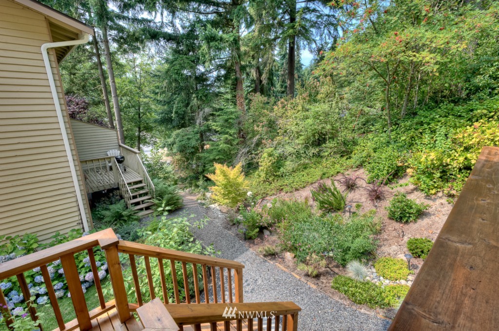8810 Shell Place, Unit 200L Edmonds, WA 98026 - Photo 12 of 16