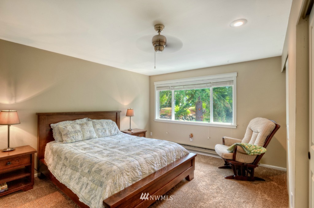 8810 Shell Place, Unit 200L Edmonds, WA 98026 - Photo 10 of 16