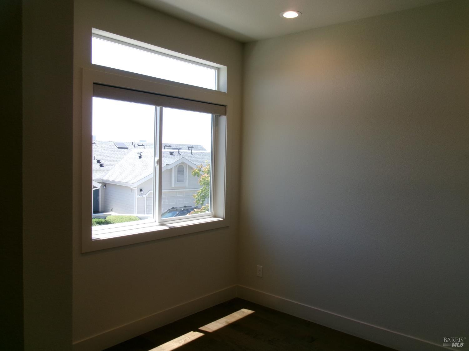 2073 Stonefield Lane Santa Rosa, CA 95403 - Photo 14 of 37