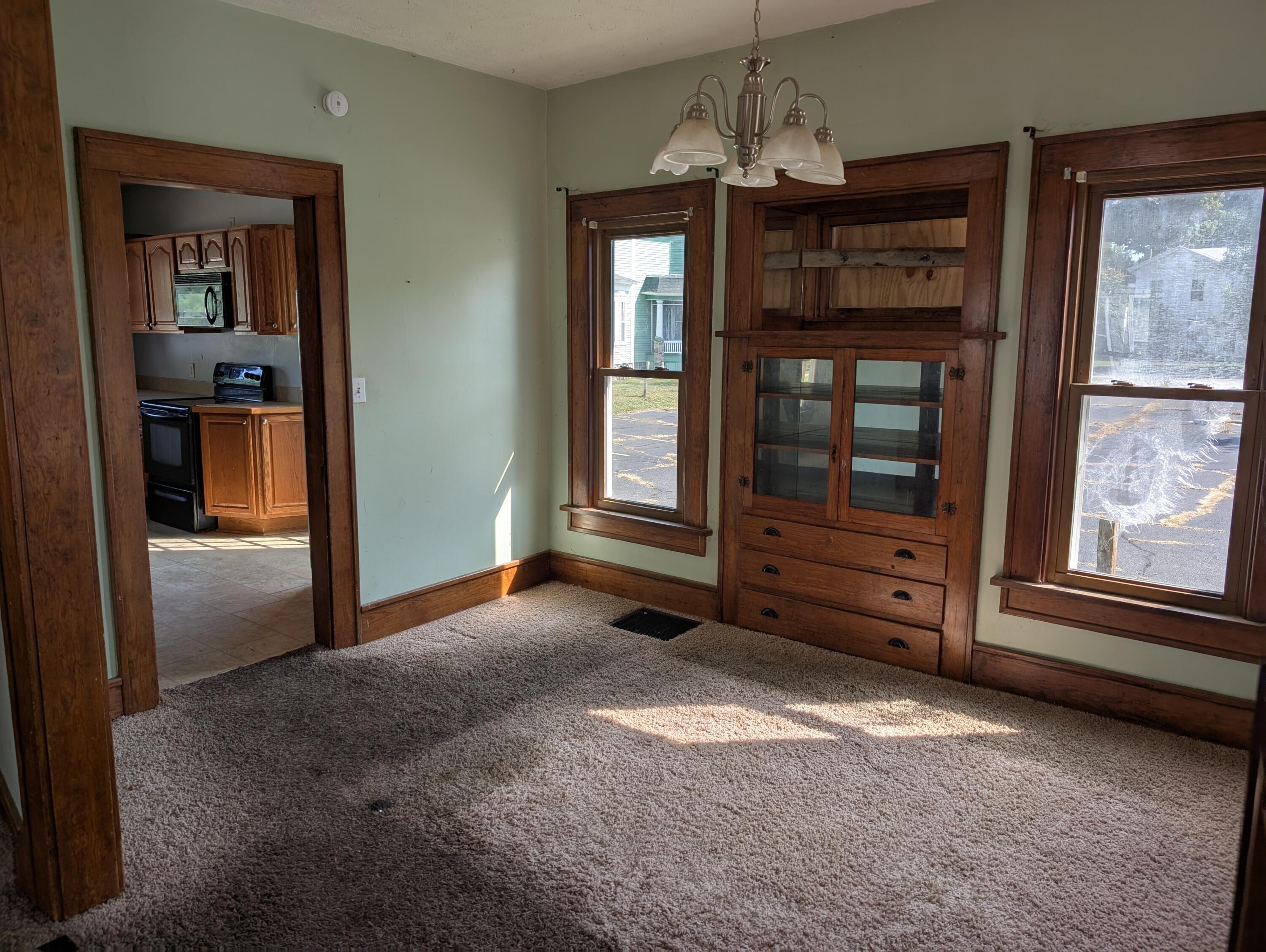 111 West Kelsey Street Three Rivers, MI 49093 - Photo 5 of 13 PXL_20250909_154051191.MP