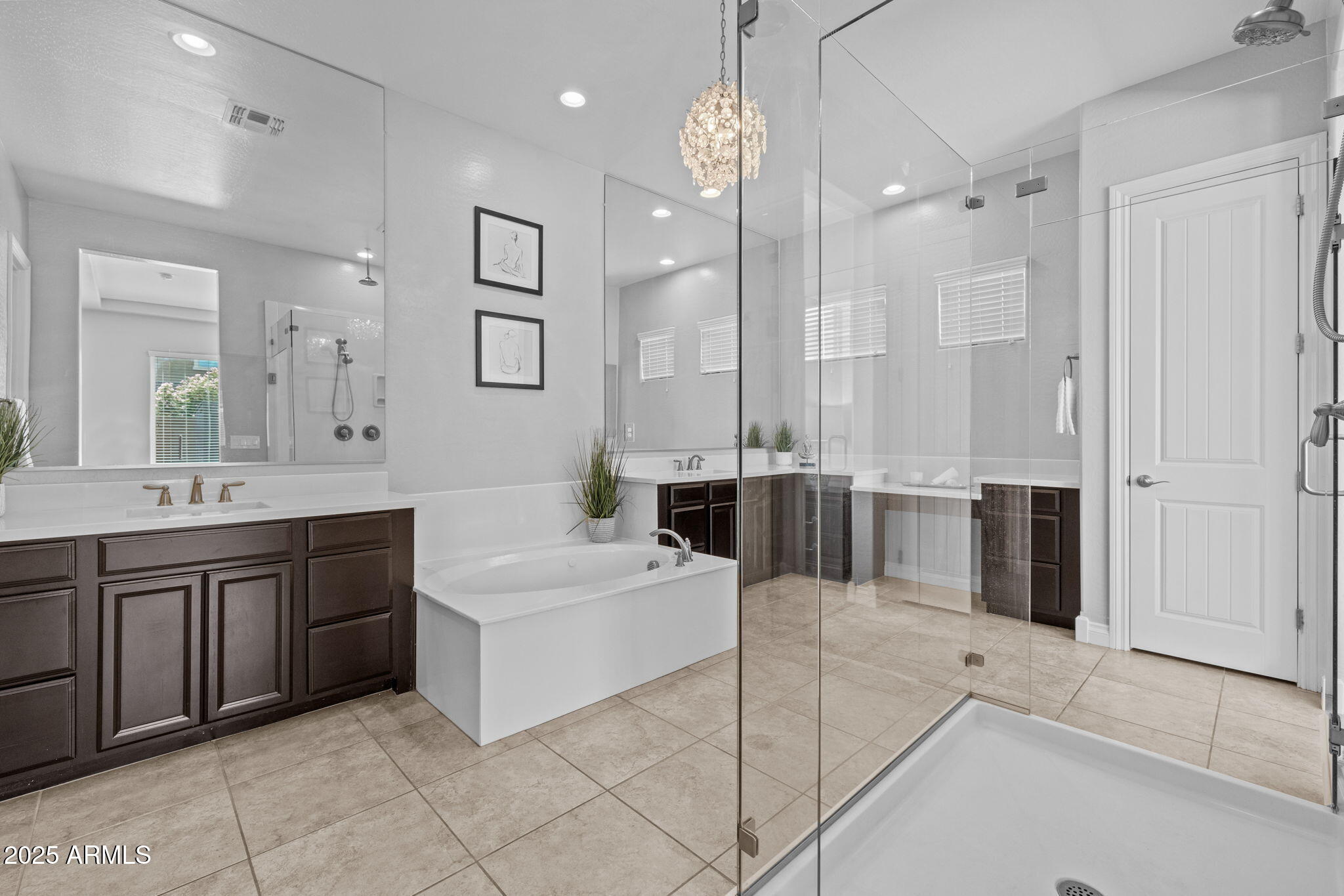 10535 Diffraction Avenue Mesa, AZ 85212 - Photo 37 of 126 Primary Suite