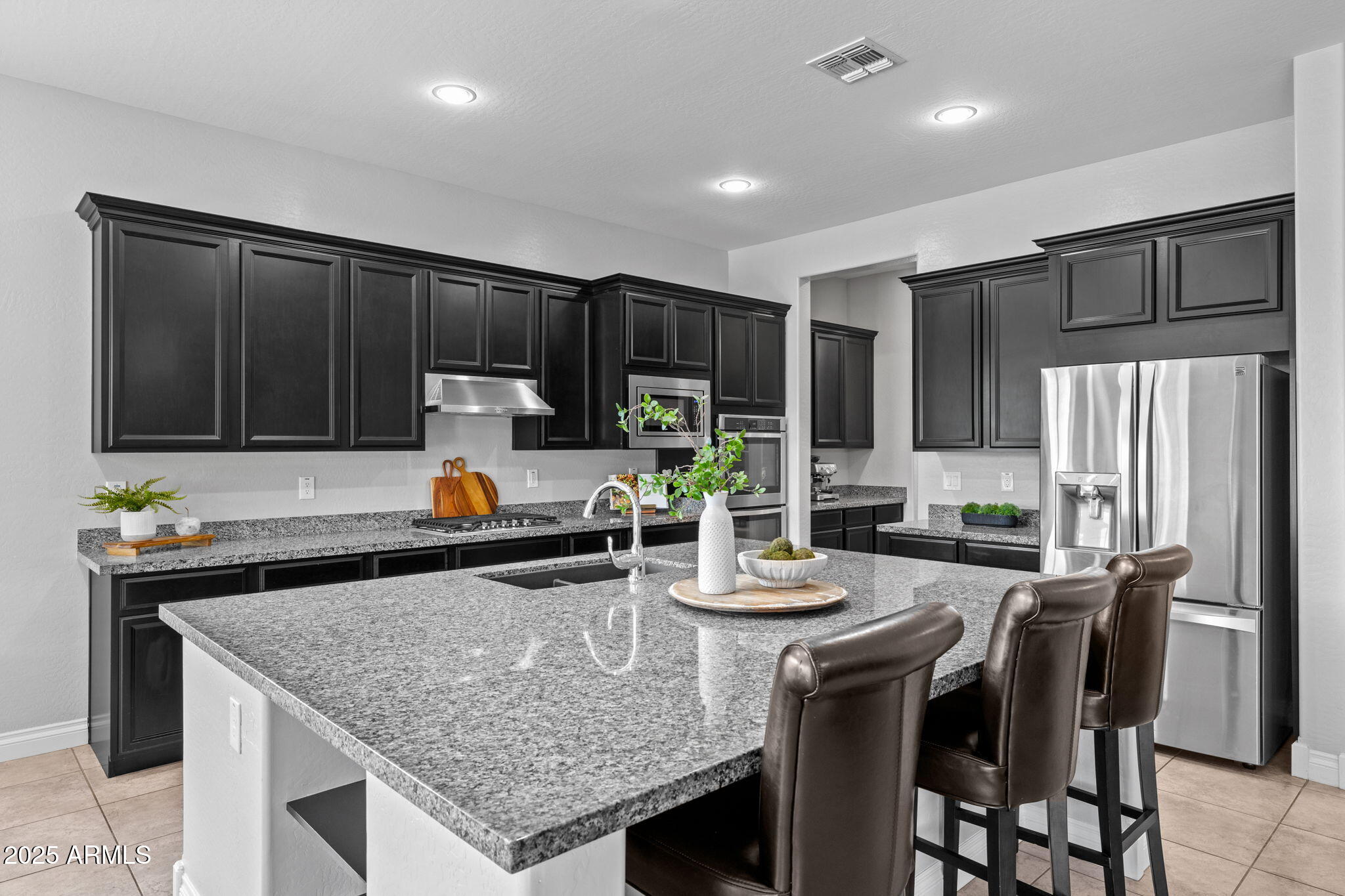 10535 Diffraction Avenue Mesa, AZ 85212 - Photo 4 of 126 Kitchen
