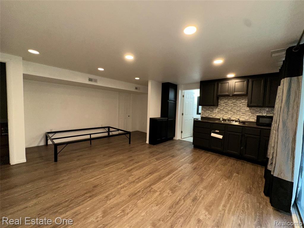 410 Willow Grove Lane Rochester Hills, MI 48307 - Photo 30 of 37
