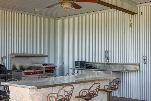 $3,250,000 | 6808 Cedar Hill Road, Brenham, TX 77833