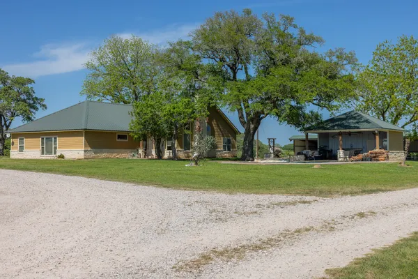 $2,950,000 | 6808 Cedar Hill Road, Brenham, TX 77833