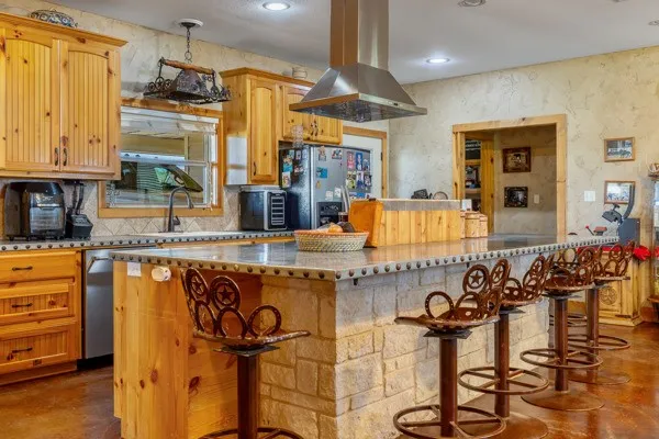 $3,250,000 | 6808 Cedar Hill Road, Brenham, TX 77833