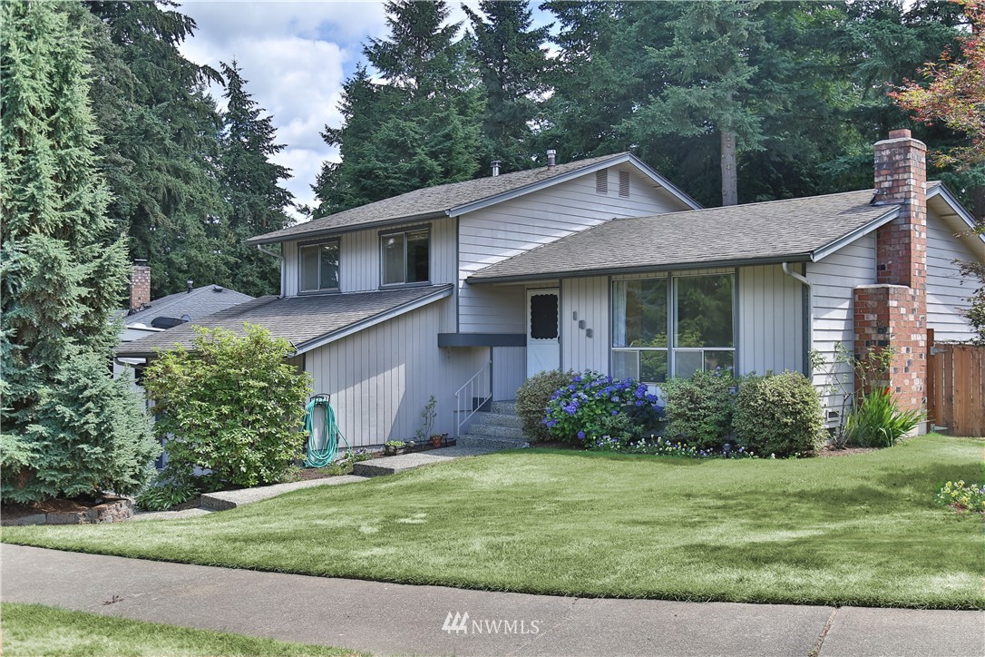 108 Vashon Avenue Southeast Renton, WA 98059 - Photo 1 of 24 Gallery Image 1