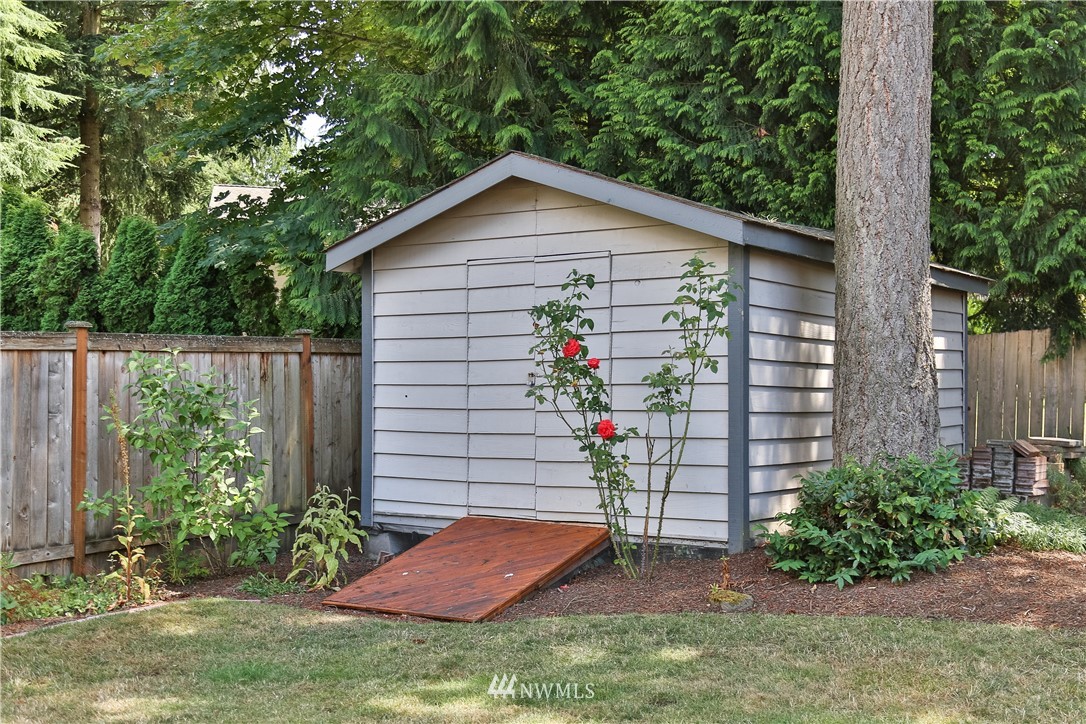 108 Vashon Avenue Southeast Renton, WA 98059 - Photo 24 of 24 Gallery Image 24