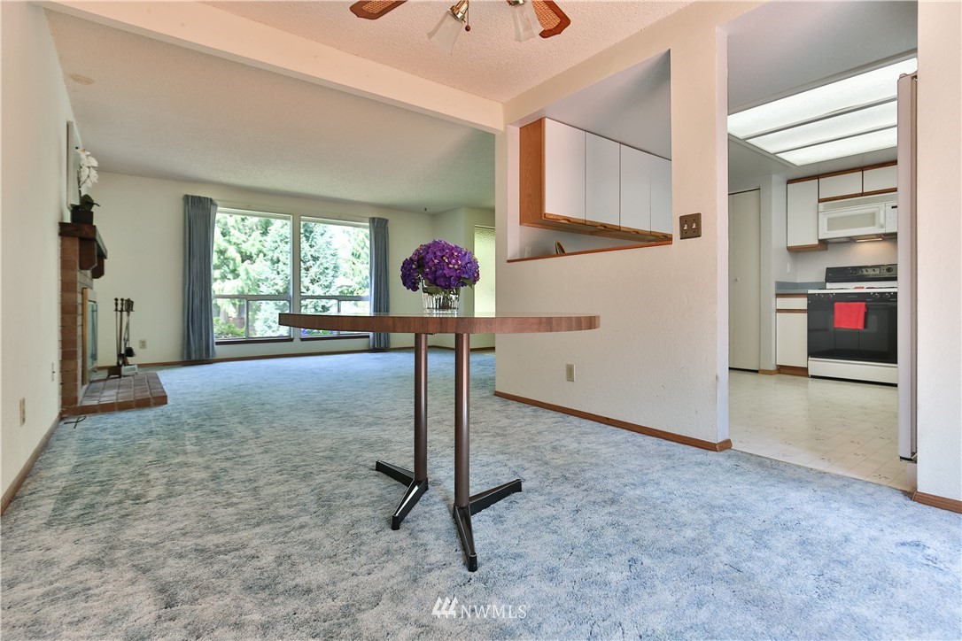 108 Vashon Avenue Southeast Renton, WA 98059 - Photo 6 of 24 Gallery Image 6