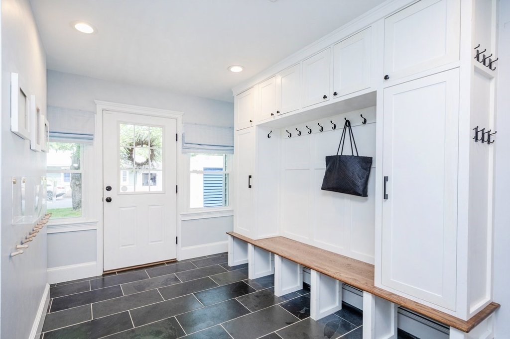 2 Amherst Road Andover, MA 01810 - Photo 3 of 41