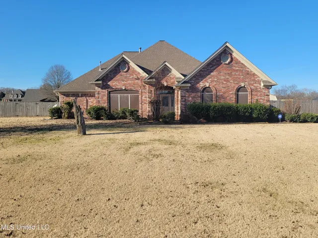 $399,000 | 13165 Coldwater Drive, Olive Branch, MS 38654