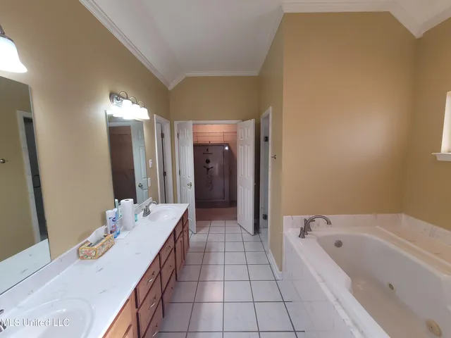 $399,000 | 13165 Coldwater Drive, Olive Branch, MS 38654