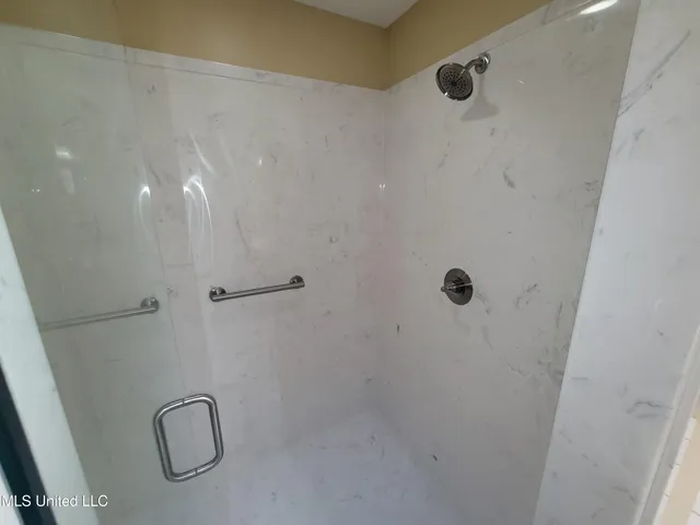 $399,000 | 13165 Coldwater Drive, Olive Branch, MS 38654