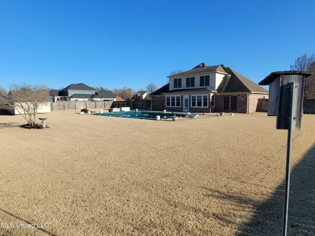 $399,000 | 13165 Coldwater Drive, Olive Branch, MS 38654