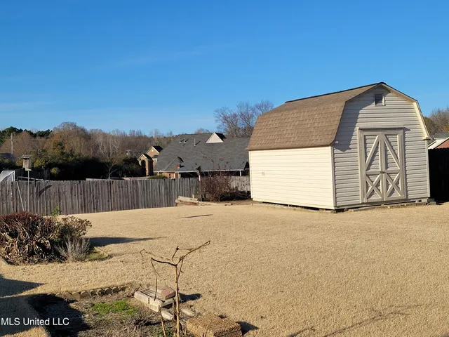 $399,000 | 13165 Coldwater Drive, Olive Branch, MS 38654